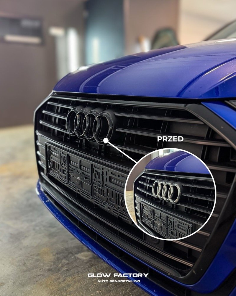 Grill Audi — przed wymianą emblematu